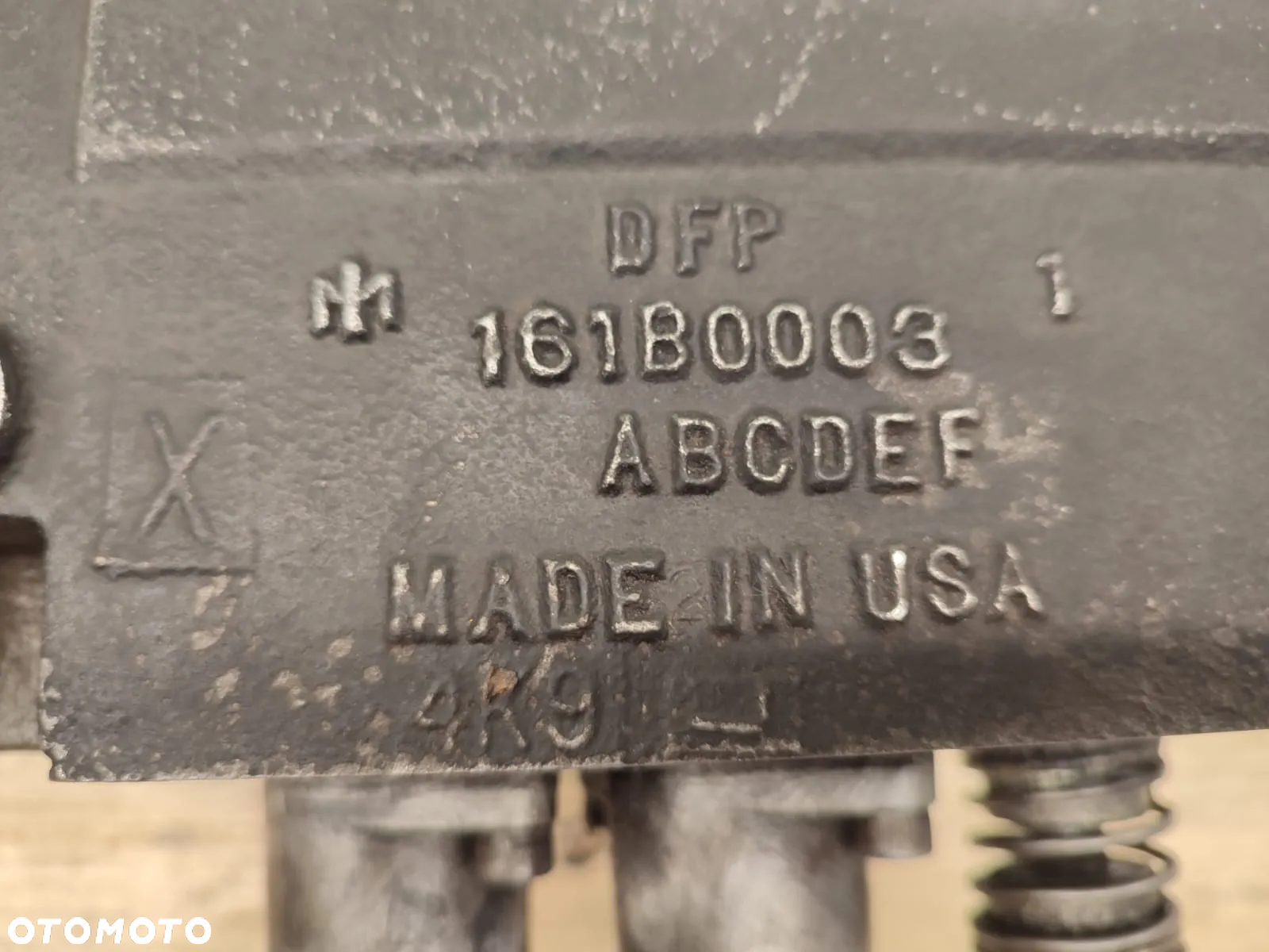Rozdzielacz hydrauliczny 161B0003 FERMEC 860 - 13