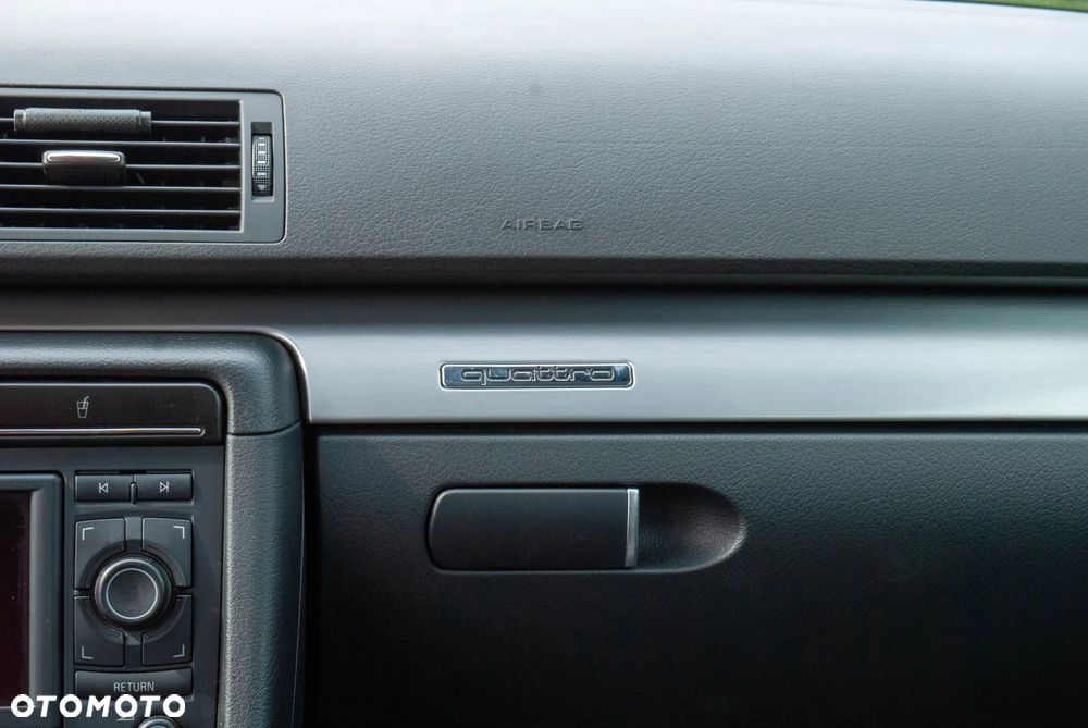 Audi A4 Avant 2.0 TDI DPF quattro - 15