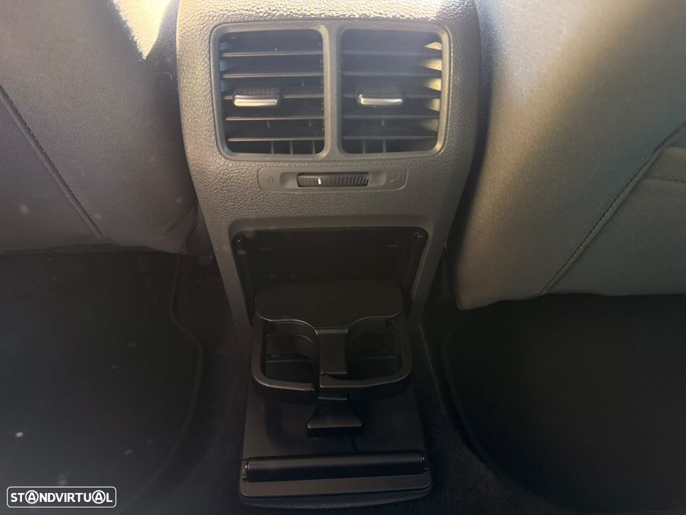 VW Golf - 42