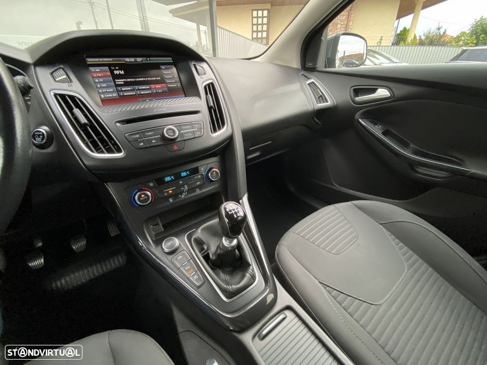 Ford Focus SW 1.0 SCTi Titanium - 7