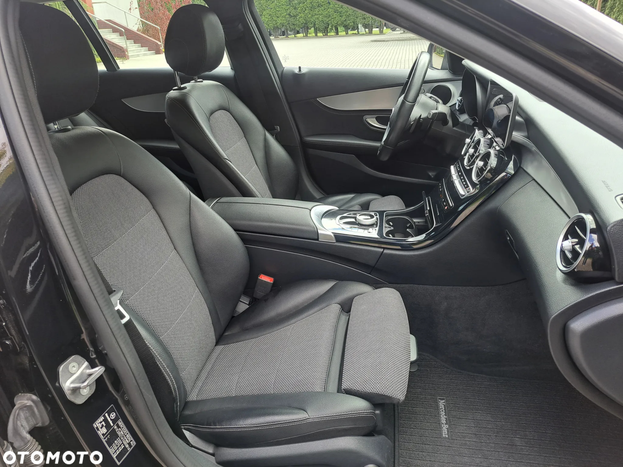 Mercedes-Benz Klasa C 220 d T 9G-TRONIC Avantgarde - 7