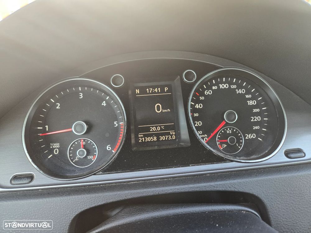 VW Passat Variant 2.0 TDI Confortline DSG - 8
