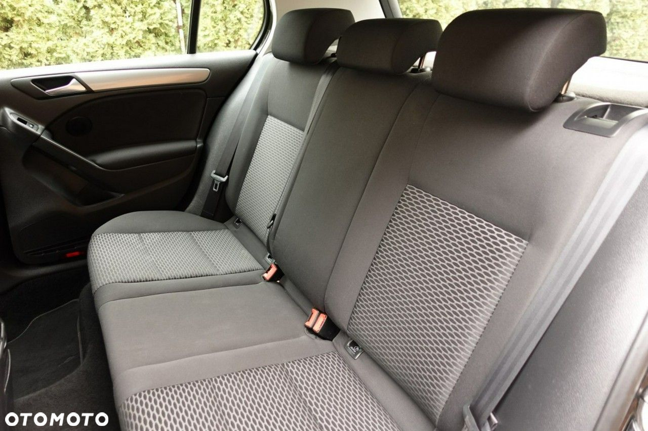 Volkswagen Golf - 17