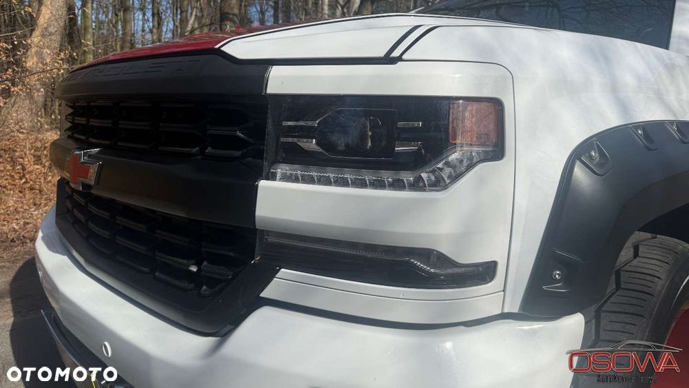 Chevrolet Silverado - 18