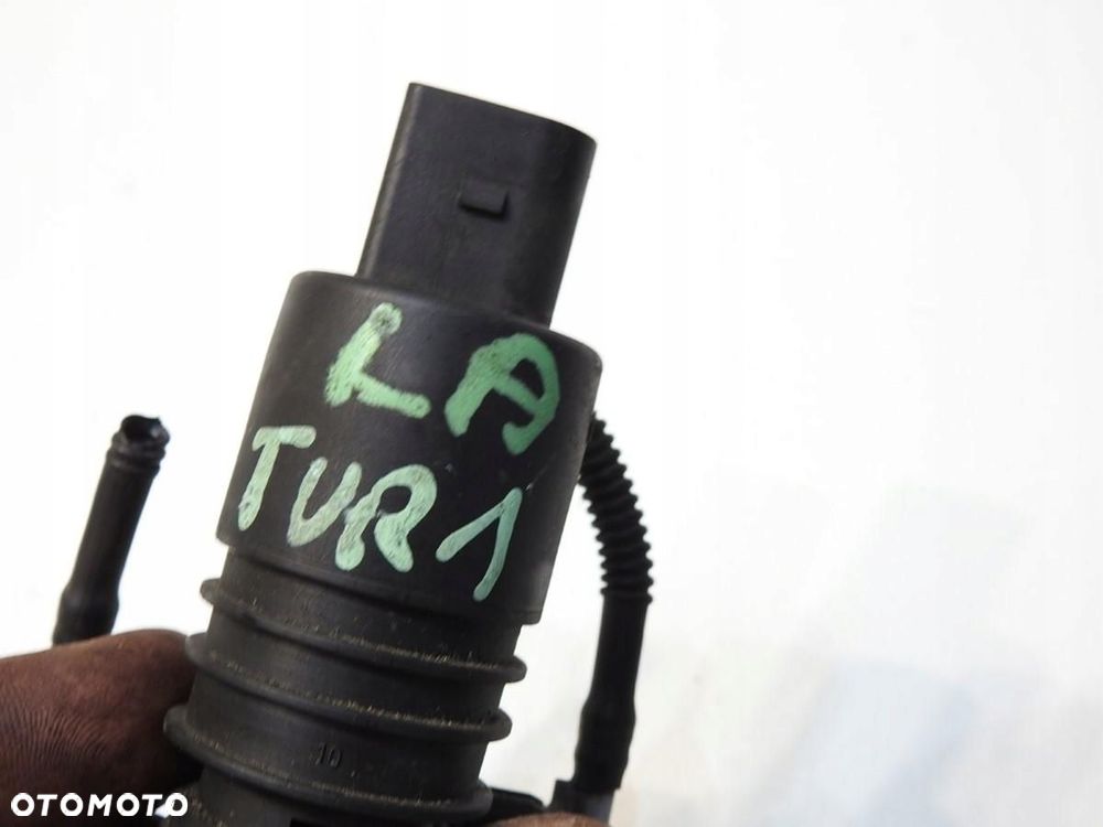 POMPKA SPRYSKIWACZA SZYBY CZOŁOWEJ VOLKSWAGEN TOURAN I 1T0955651A - 2