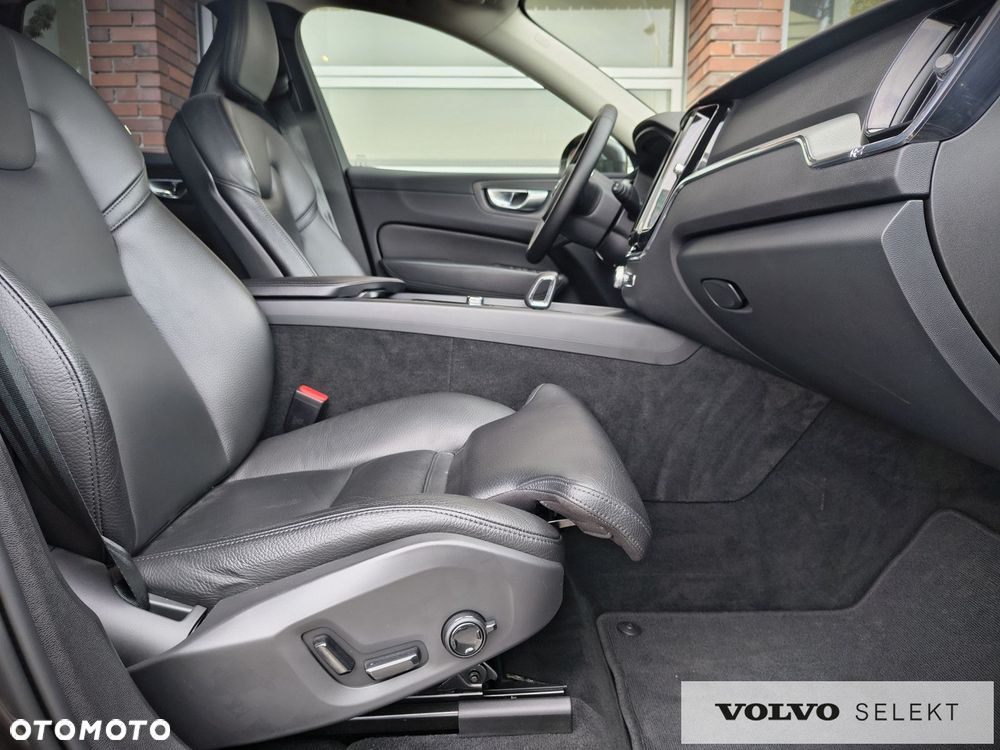 Volvo XC 60 - 23