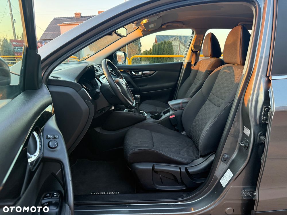 Nissan Qashqai 1.6 dCi DPF Start/Stop tekna - 27