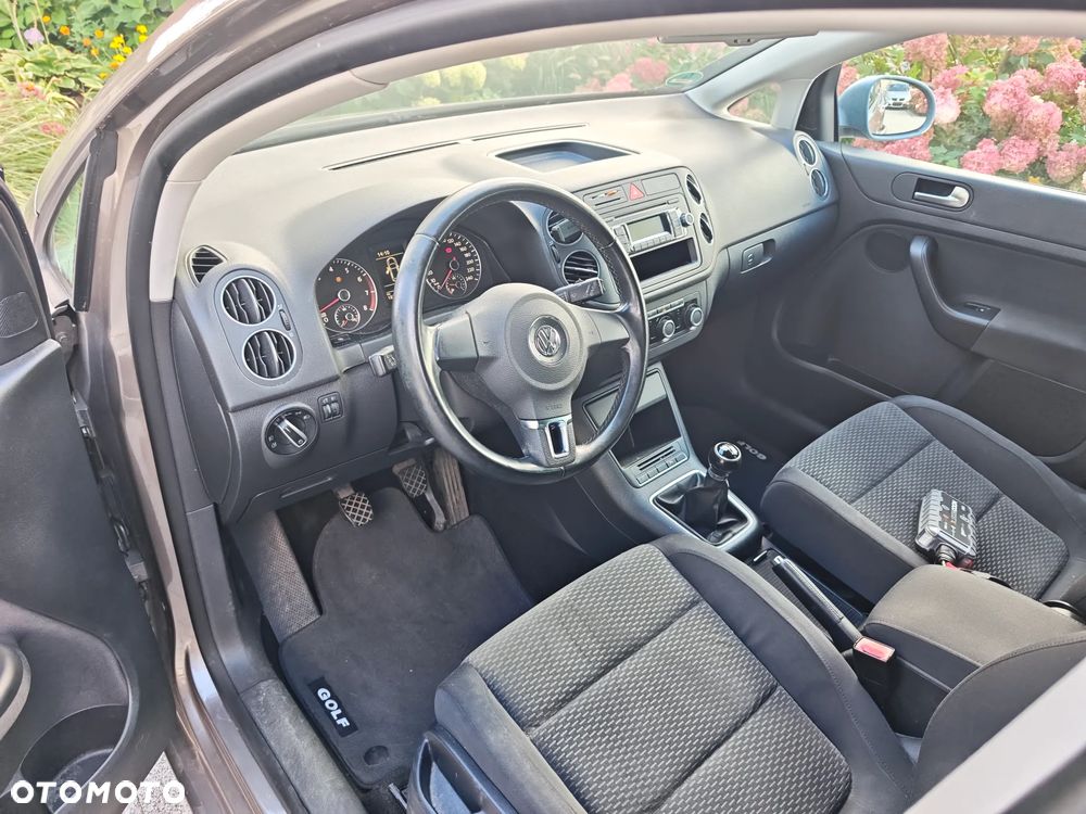 Volkswagen Golf Plus - 10