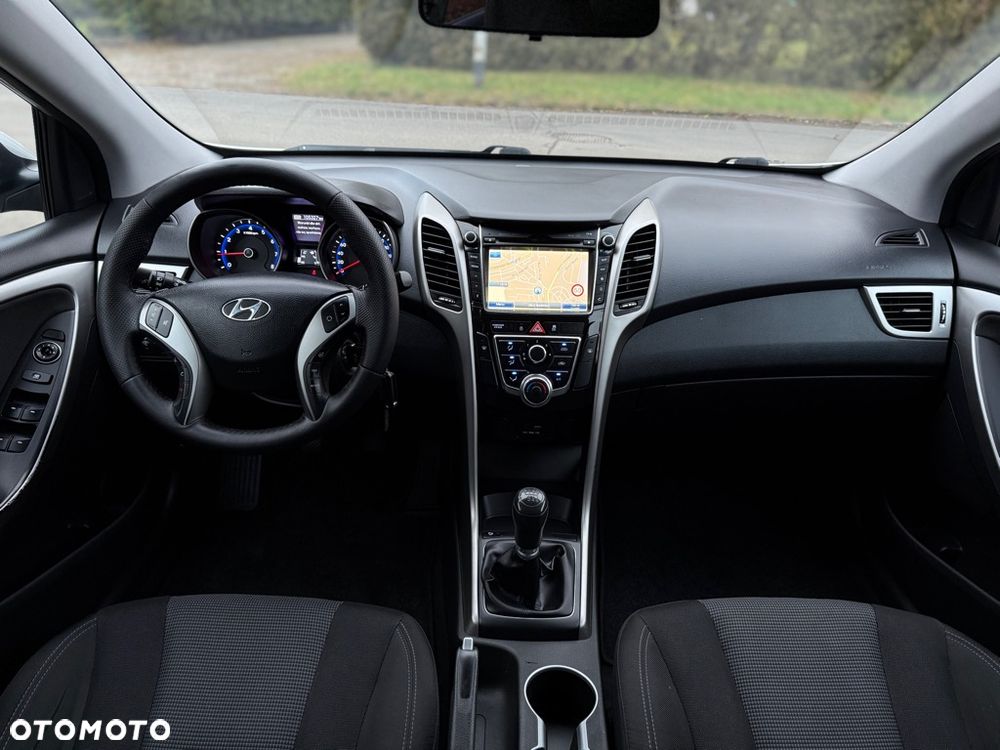 Hyundai i30 1.4 Comfort EU5 - 27