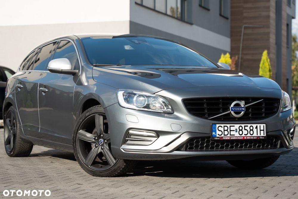 Volvo V60 D4 R-Design - 6