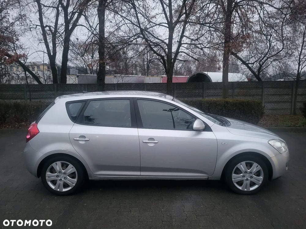 Kia Ceed 1.4 Comfort + - 3