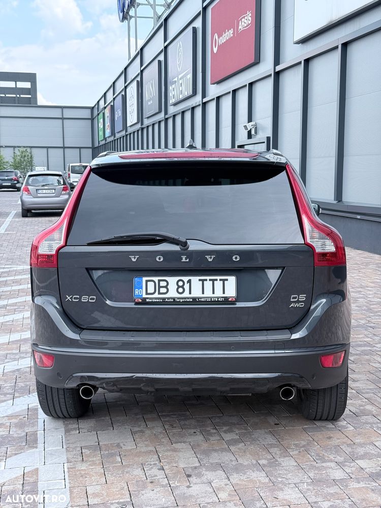 Volvo XC 60 D5 AWD A6 Basic - 4