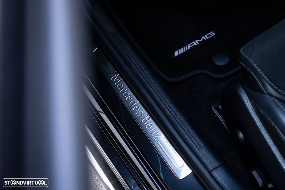 Mercedes-Benz C 300 d AMG Line - 25