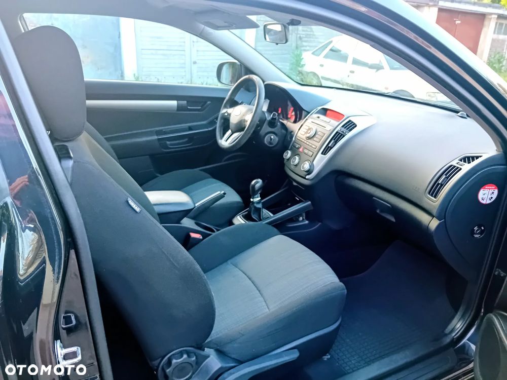 Kia ProCeed 1.4 CVVT Edition 7 - 9