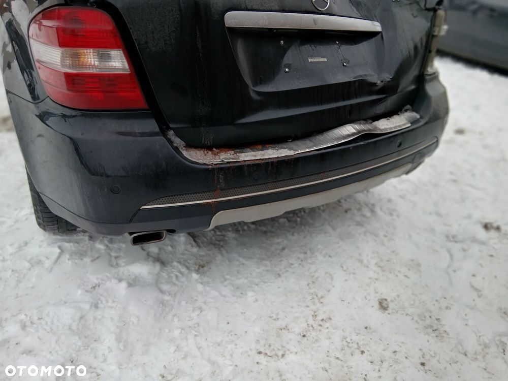 Mercedes ML W164   3.0 cdi  silnik   lakier 197u  skrzynia drzwi  zderzak  fotele deska  zawieszenie belka - 3