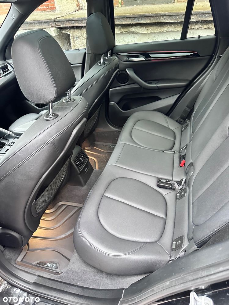 BMW X1 - 16