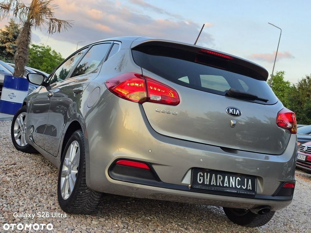 Kia Ceed - 11
