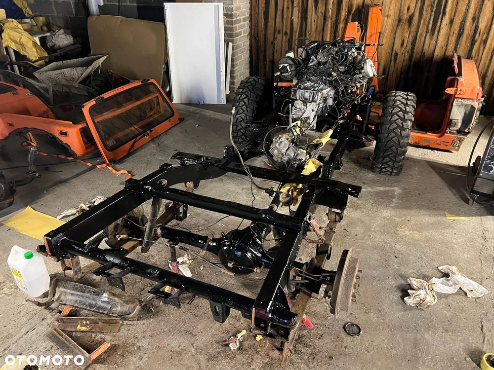 Suzuki Samurai - 32