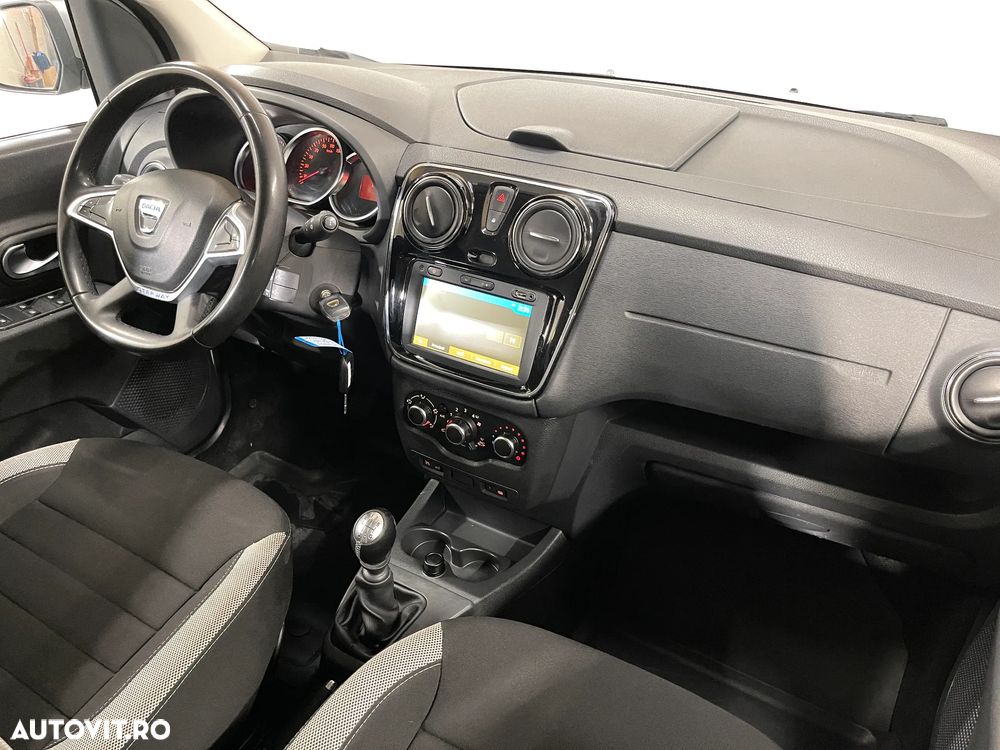 Dacia Lodgy 1.5 Blue dCi Stepway - 9