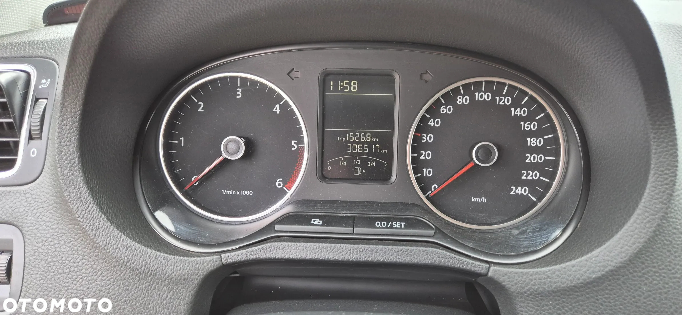 Volkswagen Polo - 11