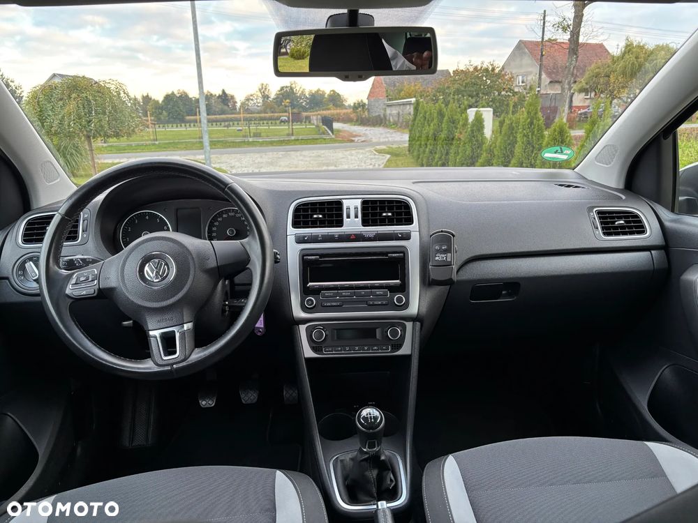 Volkswagen Polo - 10