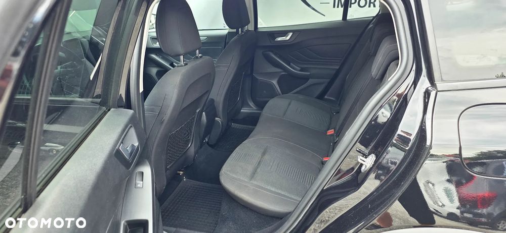 Ford Focus 2.0 EcoBlue Active Business - 18