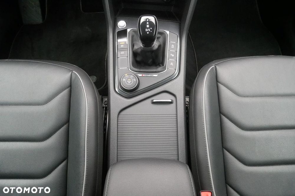 Volkswagen Tiguan 2.0 TSI 4Mot Elegance DSG - 11