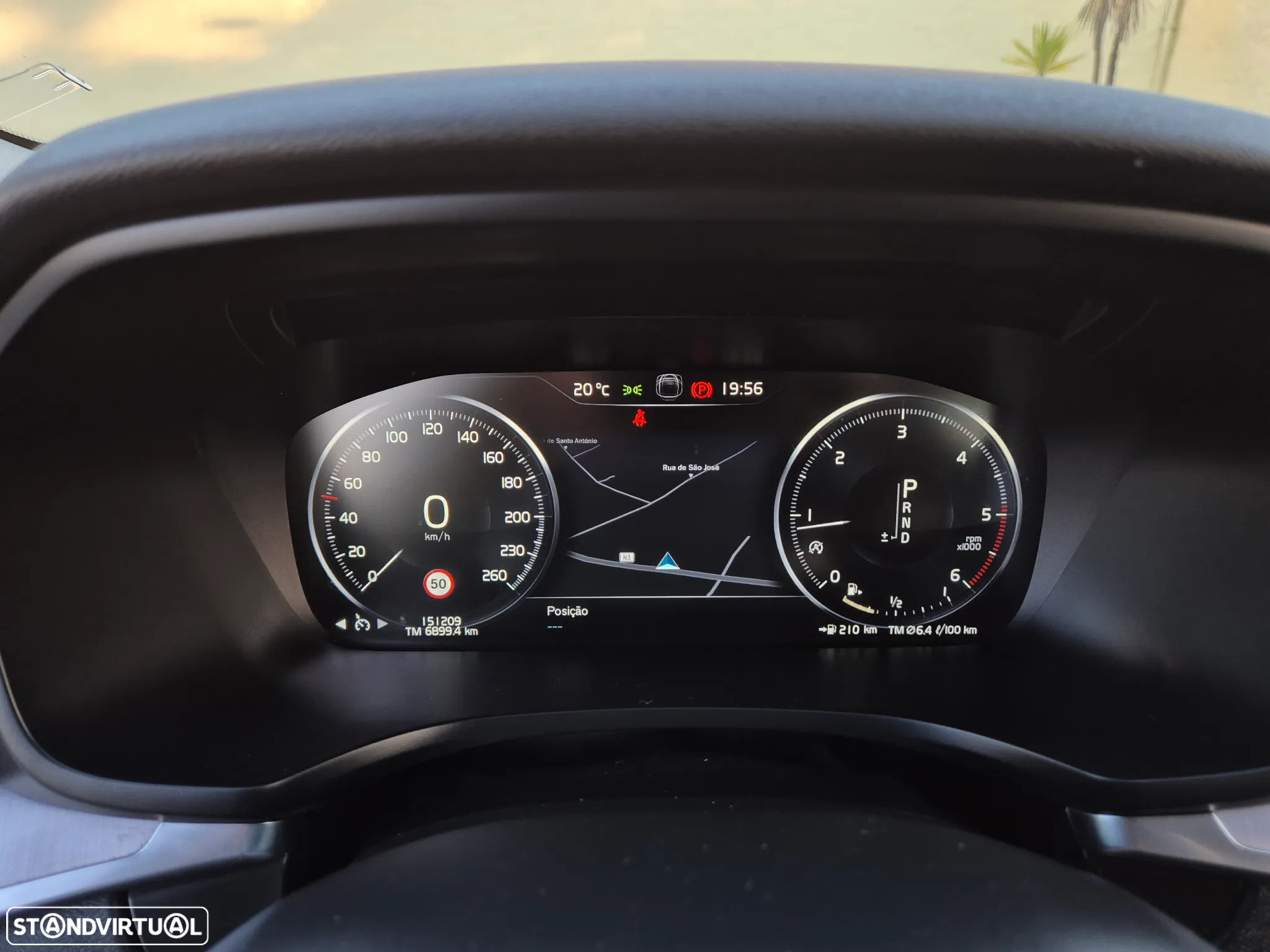 Volvo V60 2.0 D3 Momentum Plus Geartronic - 25