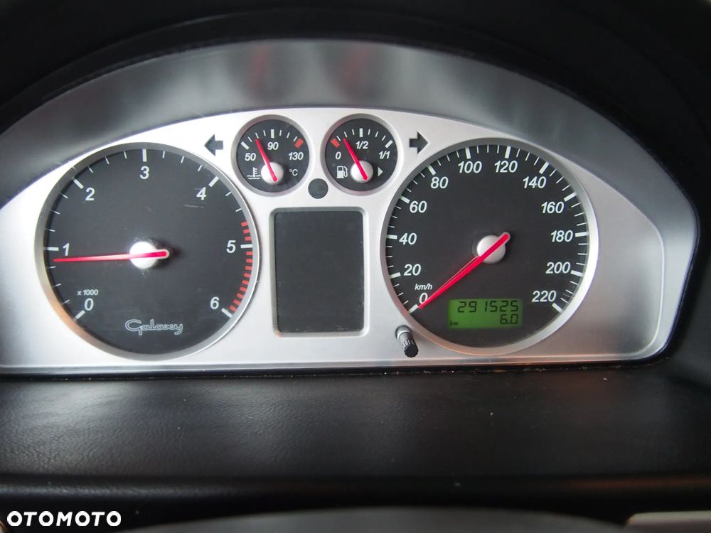 Ford Galaxy TDI Ghia - 16