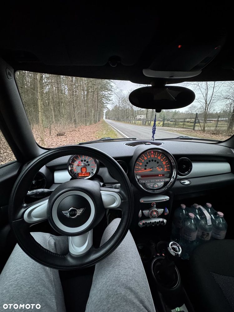 MINI ONE - 8