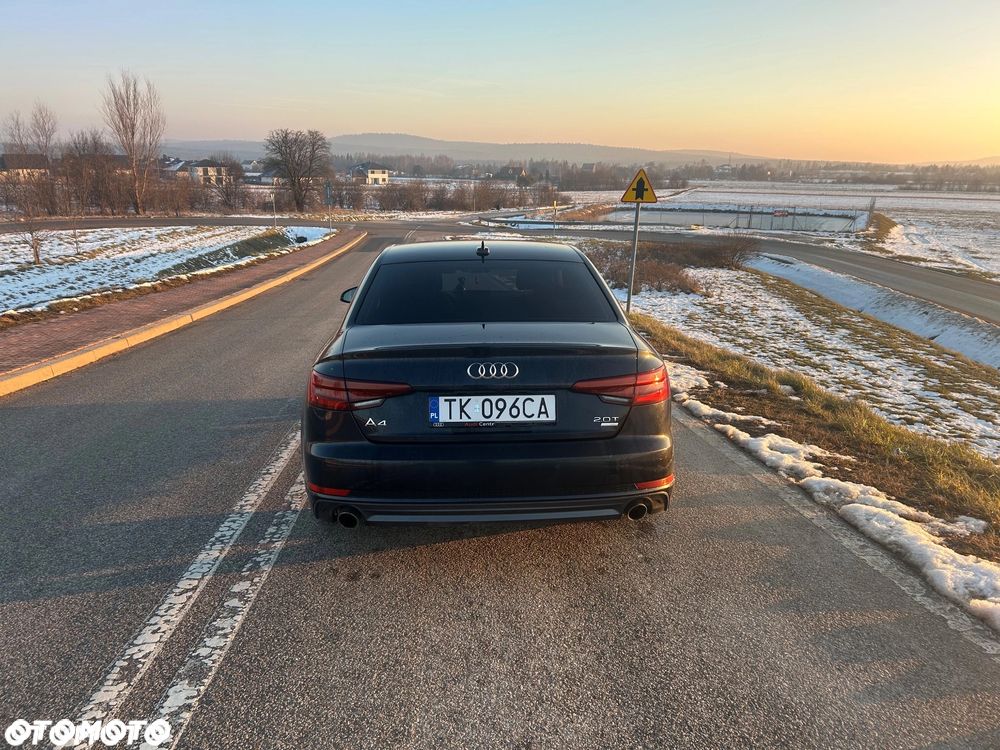 Audi A4 - 4