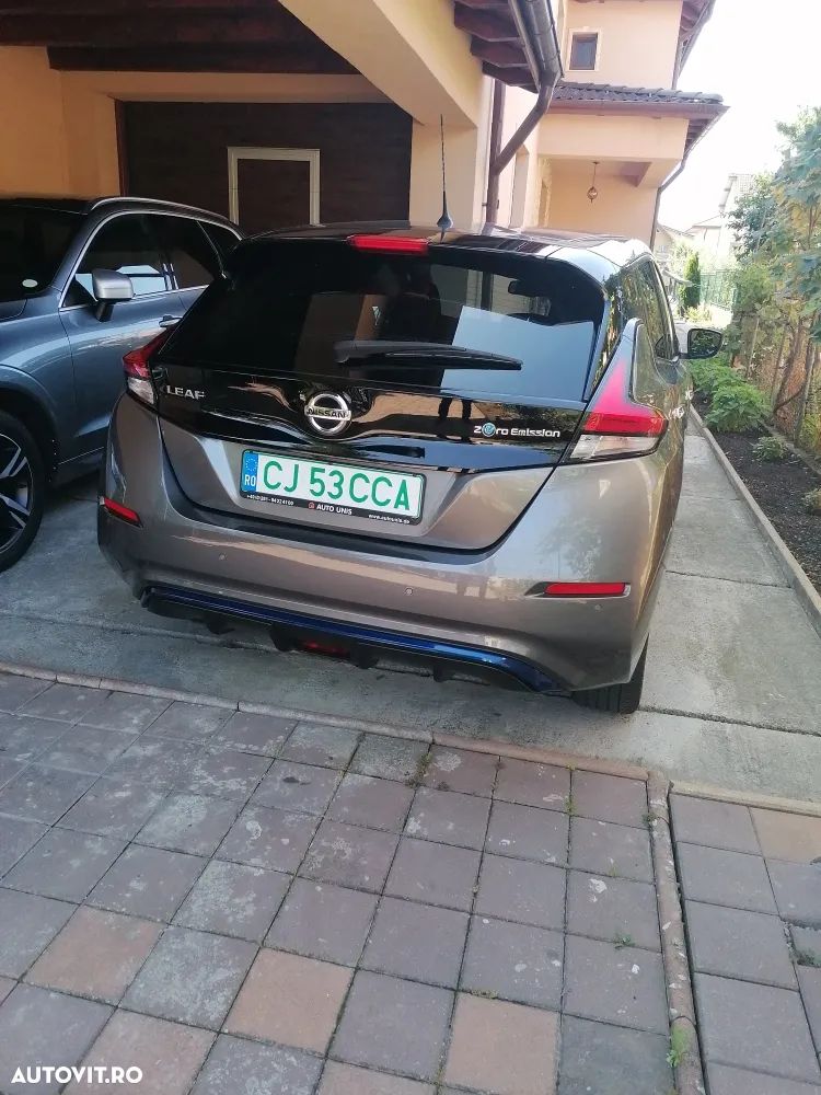 Nissan LEAF 40 kWh Tekna - 17