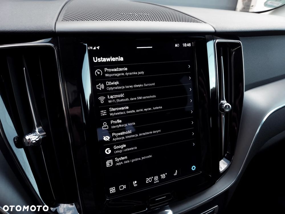 Volvo XC 60 B4 B Momentum Pro - 28