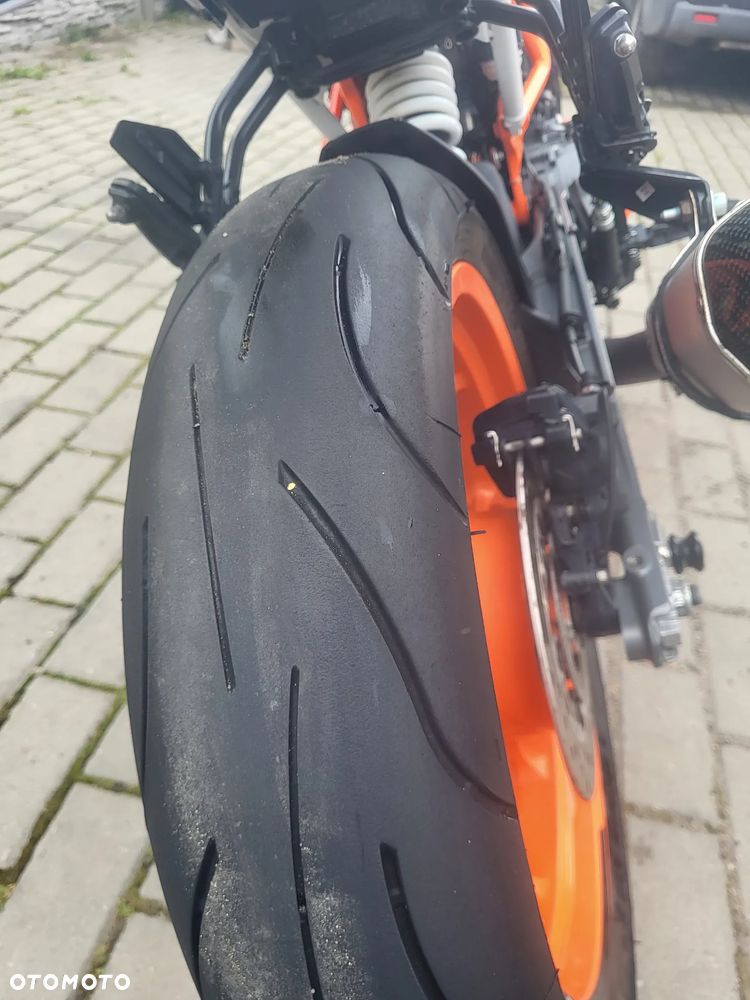 KTM Duke 390 - 12
