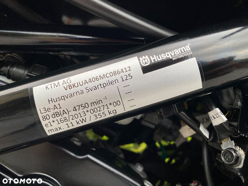 Husqvarna Svartpilen - 34