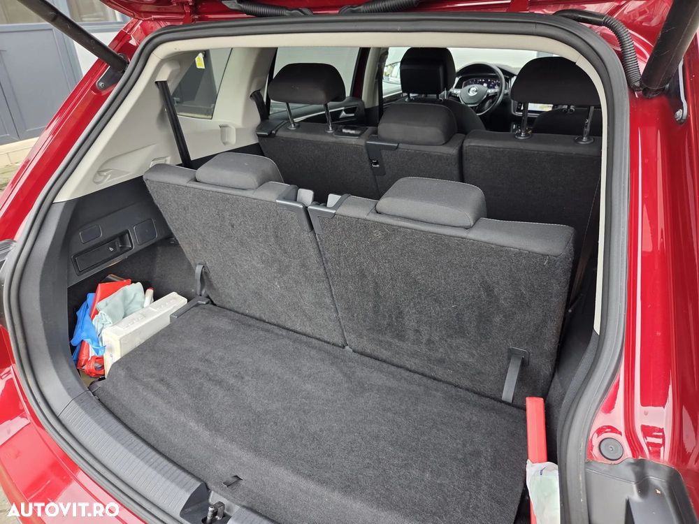 Volkswagen Tiguan - 13