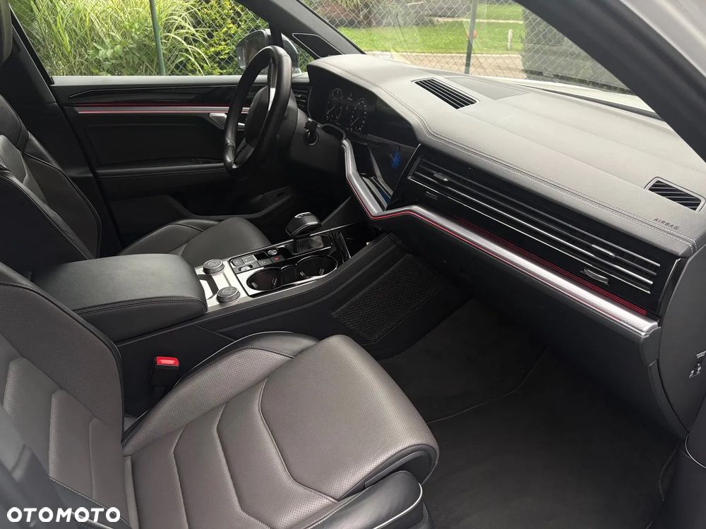 Volkswagen Touareg 3.0 V6 TDI SCR 4Mot R-Line - 5