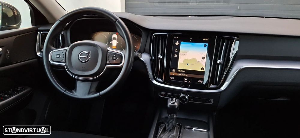 Volvo V60 2.0 D3 Momentum Plus Geartronic - 8