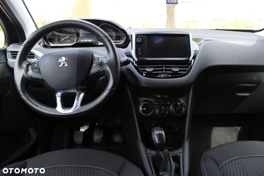 Peugeot 208 Blue-HDi 100 Stop&Start Allure - 12