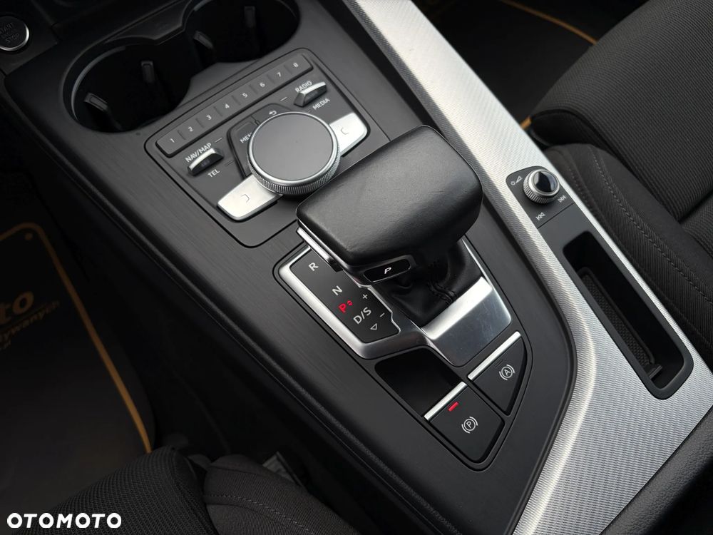 Audi A4 Avant 40 TDI S tronic design - 34