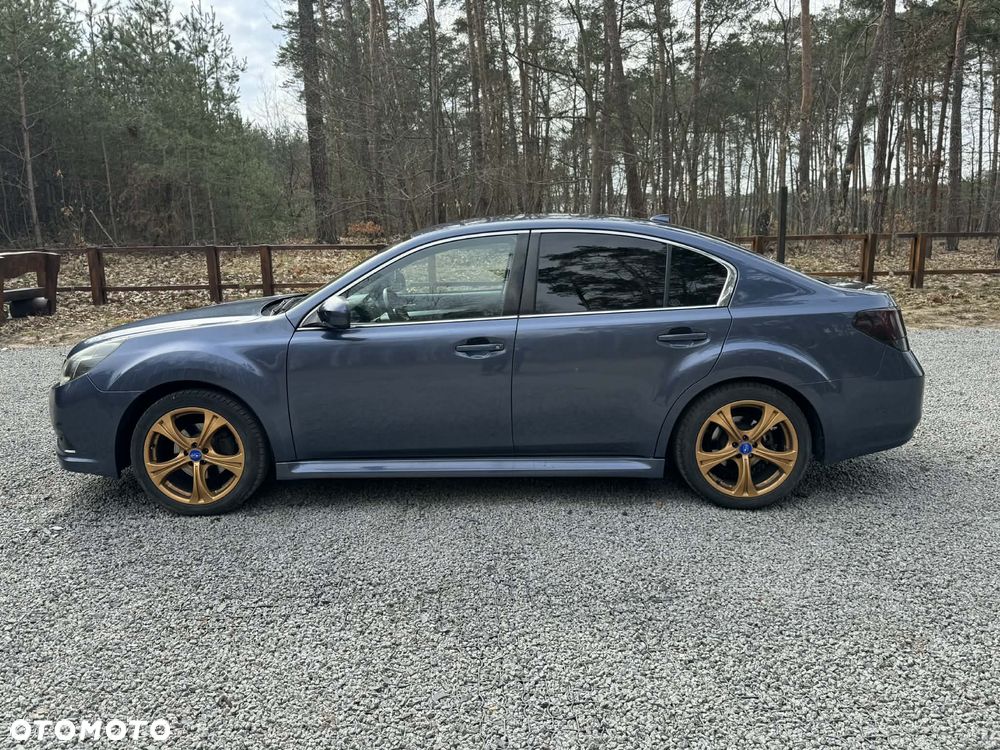 Subaru Legacy - 5