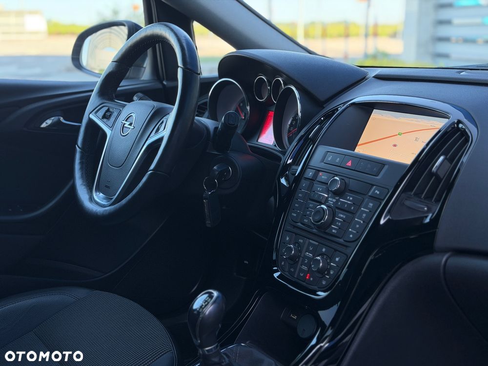 Opel Astra 1.6 CDTI Cosmo - 24