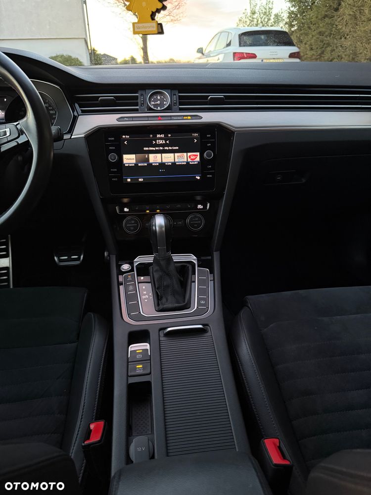 Volkswagen Passat 2.0 TDI SCR Highline DSG - 19