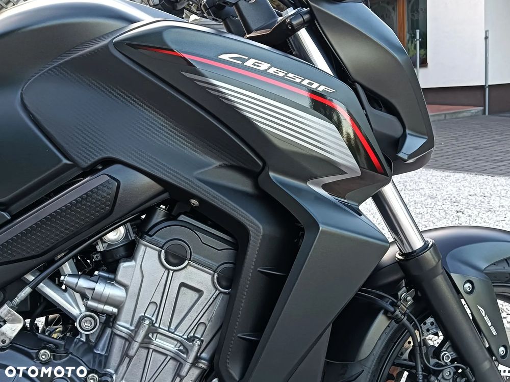 Honda CB - 24