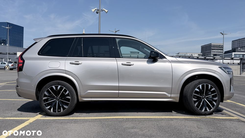 Volvo XC 90 - 2