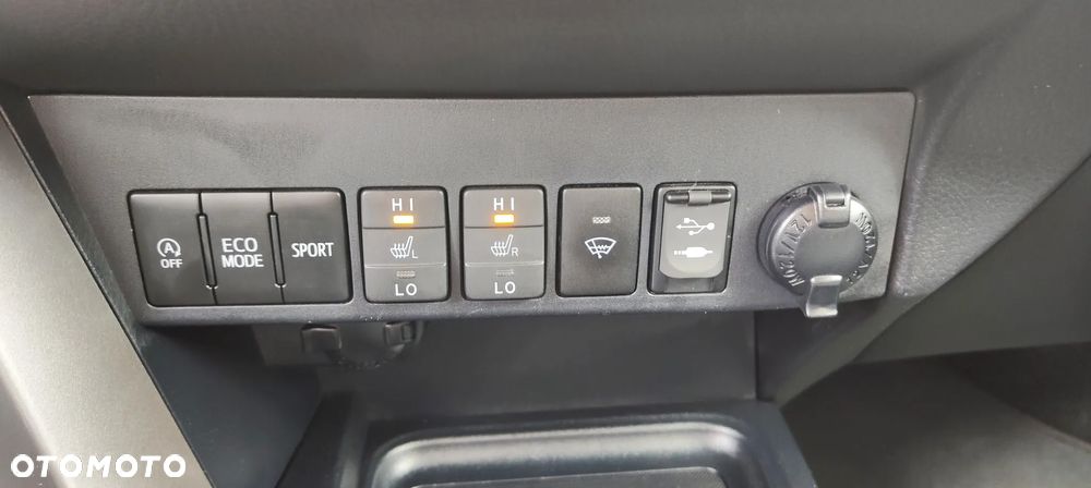 Toyota RAV4 2.0 4x4 Start&Stop CVT Executive - 26
