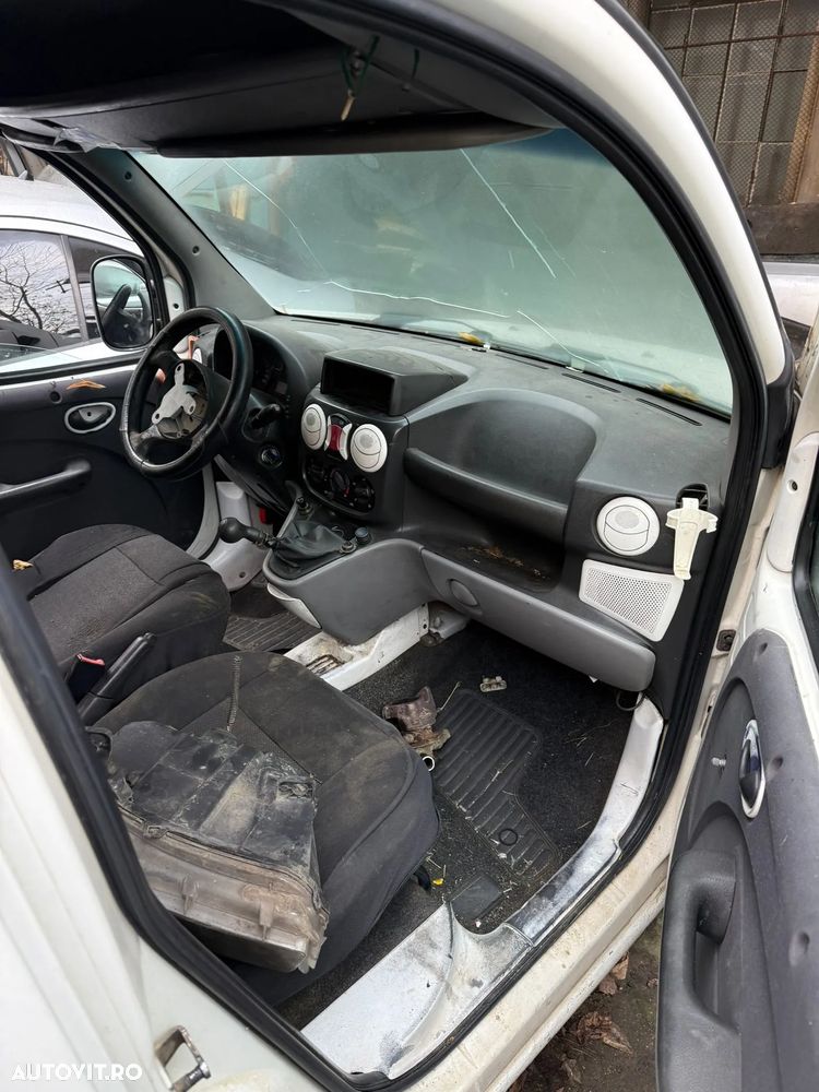 Dezmembrez Fiat Doblo alb 2007 - 4