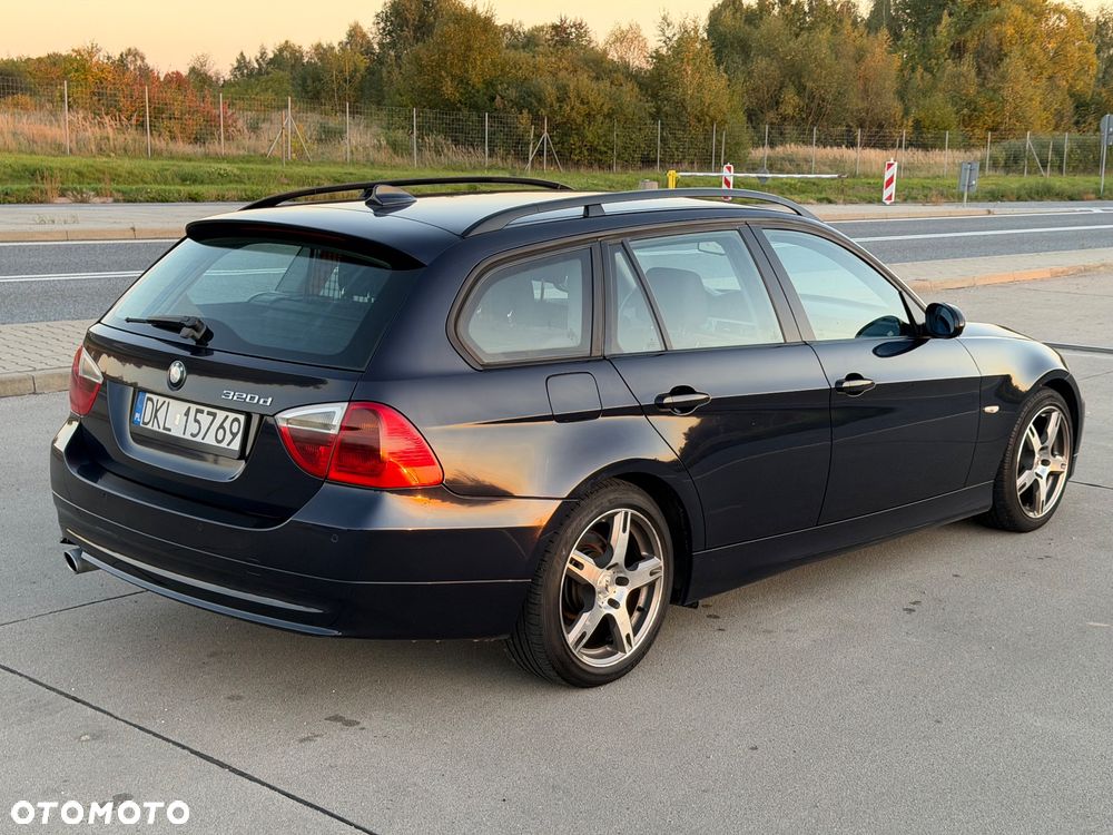 BMW Seria 3 - 11