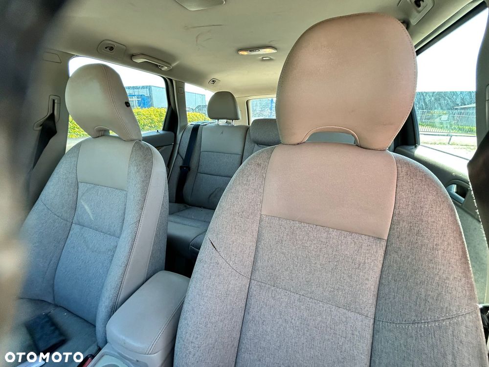 Volvo V50 1.8 - 13