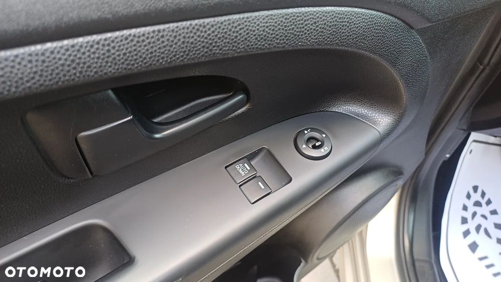 Kia Venga 1.4 Business Line - 14